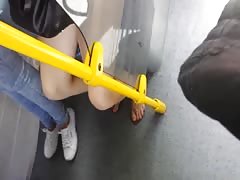 feet in Bus 2