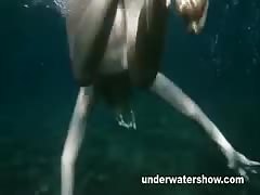 Cute Nastya is showing her beautyful body underwater