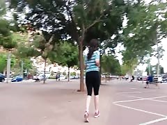 Chica Culona caminando part01