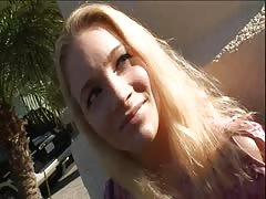 blonde hoer wil creampie