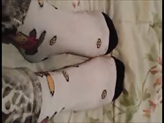 Angela moves her sexy (size 39) feet (part 2)