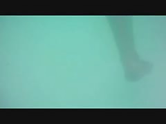 FF24 Latina Feet Underwater